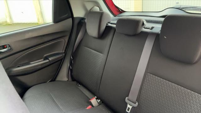 Suzuki Swift image 2