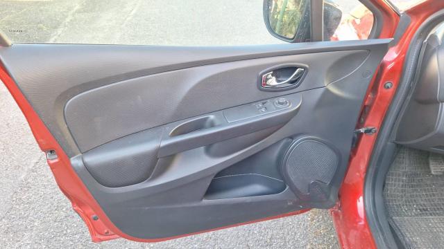 Renault Clio Estate image 5