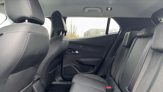 Peugeot 2008 image 1