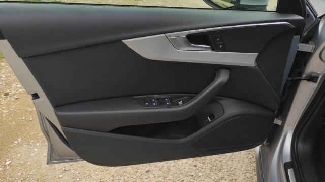 Audi A4 Avant image 8