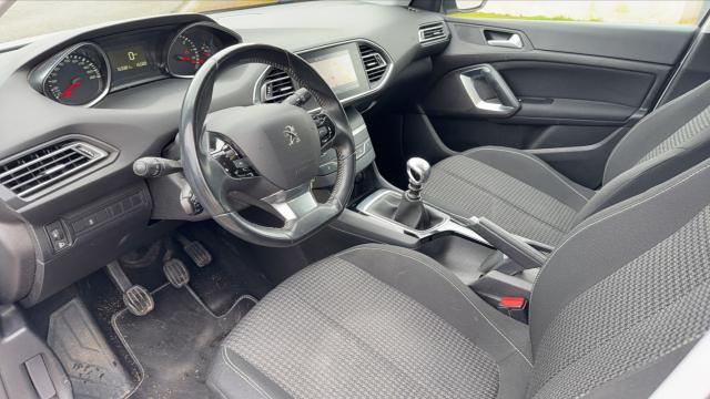 Peugeot 308 image 4