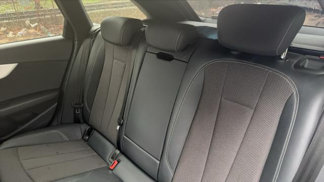 Audi A4 Avant image 6