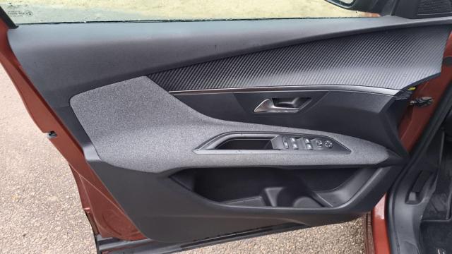 Peugeot 3008 image 7
