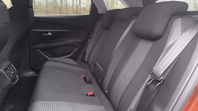 Peugeot 3008 image 3