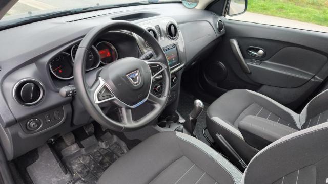 Dacia Sandero image 2