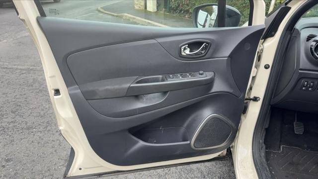 Renault Captur image 3