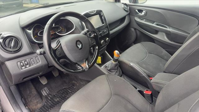 Renault Clio Estate image 4