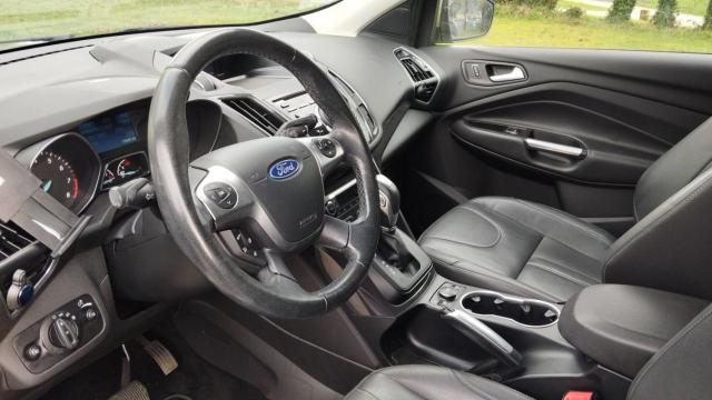 Ford Kuga image 4