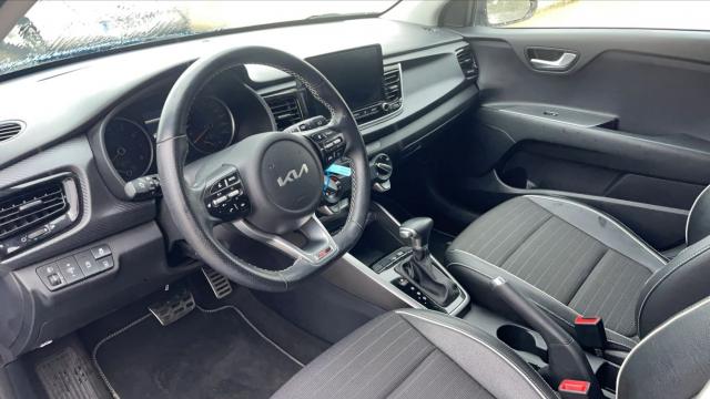 Kia Rio image 5
