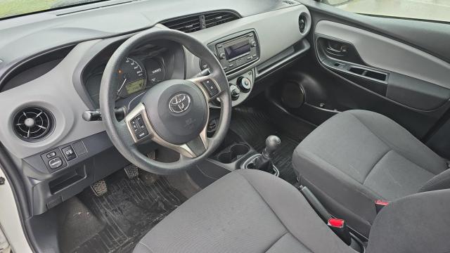 Toyota Yaris image 9