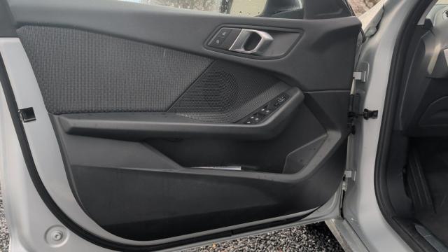 Bmw Série 1 image 1