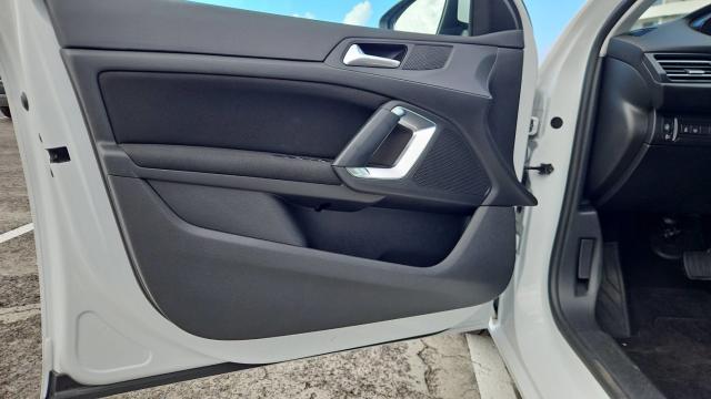 Peugeot 308 image 5