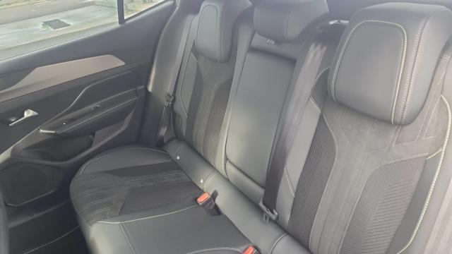 Peugeot 408 image 8