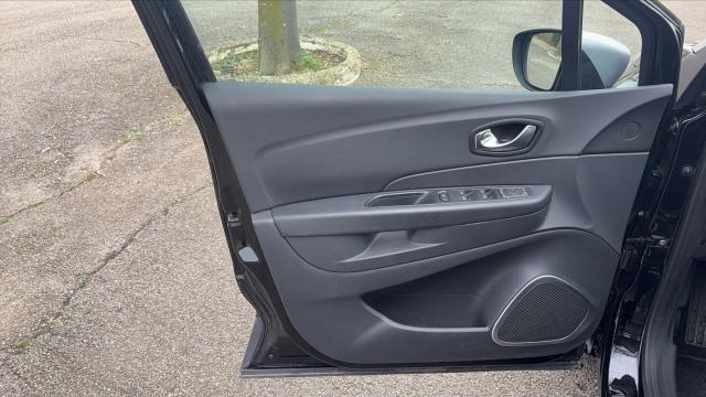 Renault Captur image 8