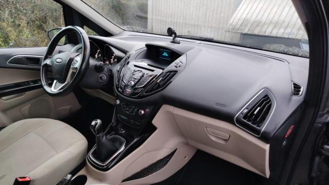 Ford B-Max image 9