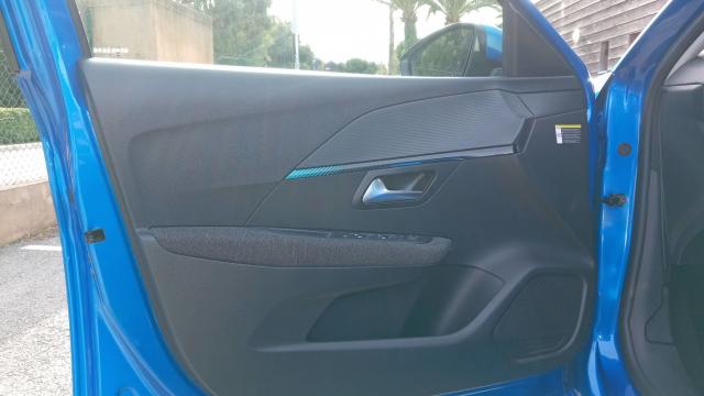 Peugeot E-208 image 1