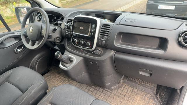 Renault Trafic image 3