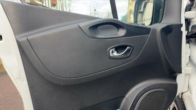 Renault Trafic image 1