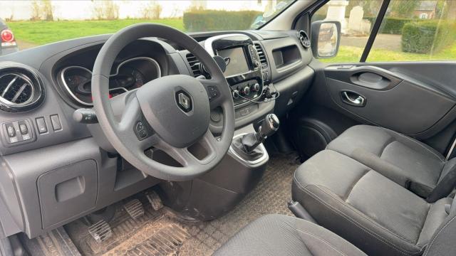 Renault Trafic image 8