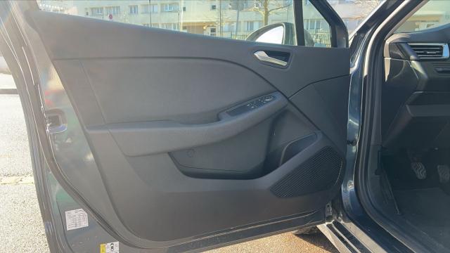 Renault Clio image 6