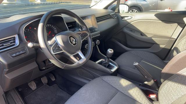 Renault Clio image 2