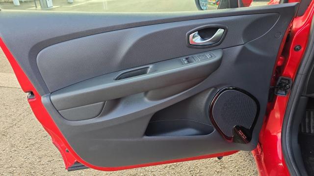 Renault Clio image 1