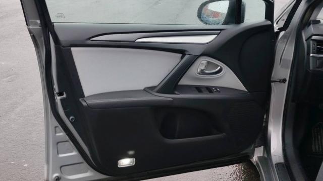 Toyota Avensis image 7