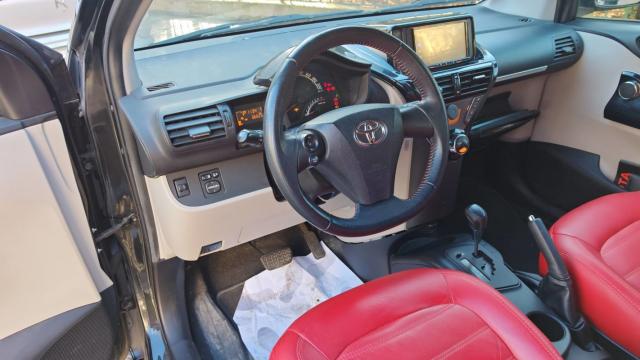 Toyota Iq image 1