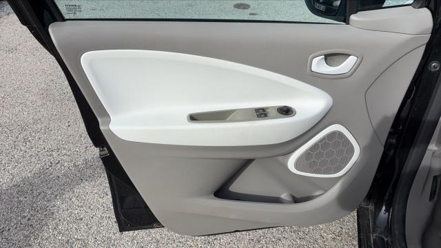 Renault Zoe image 6