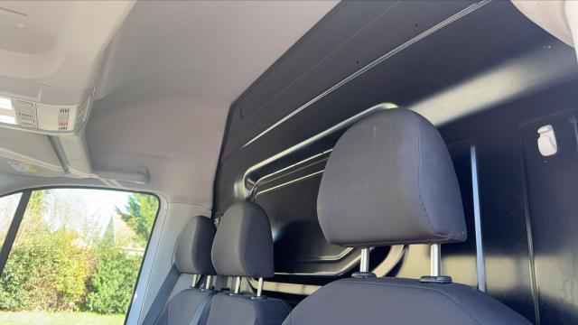 Volkswagen Crafter image 2