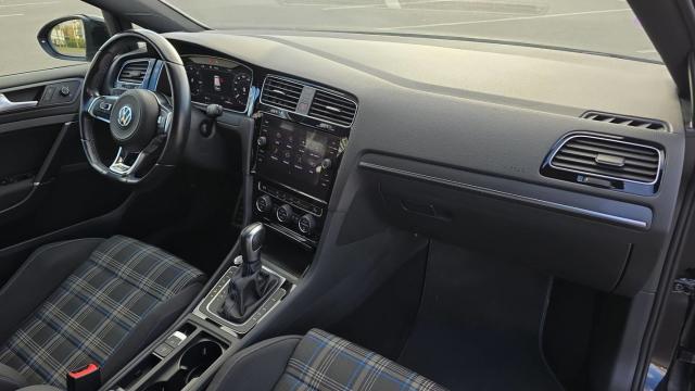 Volkswagen Golf image 3