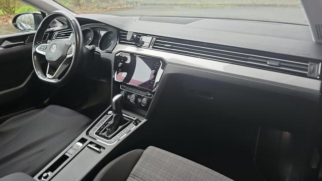 Volkswagen Passat Sw image 3