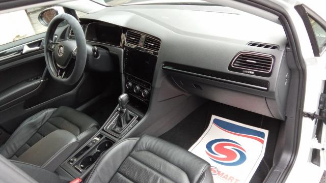 Volkswagen Golf image 9