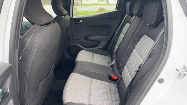 Renault Clio image 1