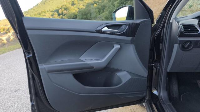 Volkswagen T-Cross image 8