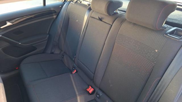 Volkswagen Golf image 7