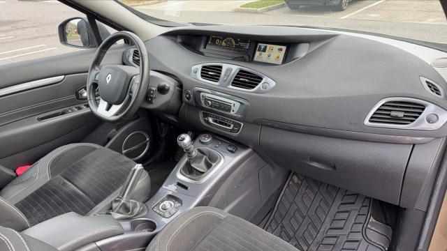 Renault Scénic image 8