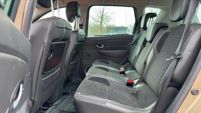 Renault Scénic image 2
