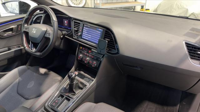 Seat Leon image 3