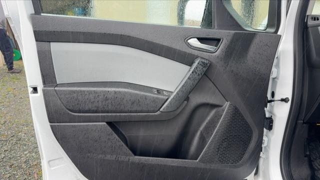 Nissan Townstar image 2