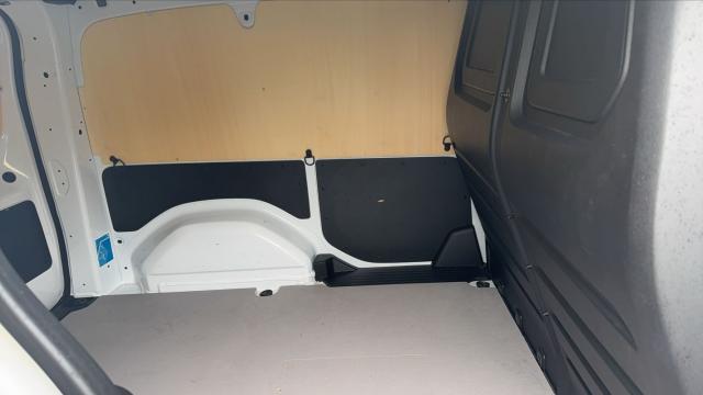 Nissan Townstar image 3