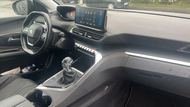 Peugeot 3008 image 1