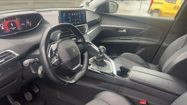 Peugeot 3008 image 3