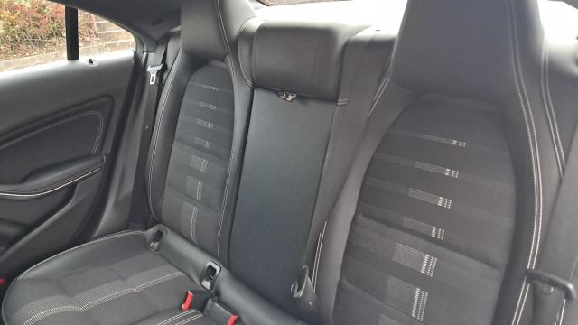 Mercedes Benz Classe Cla image 3