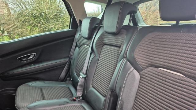 Renault Scénic image 2