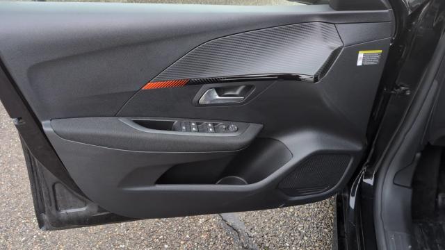 Peugeot E-208 image 4