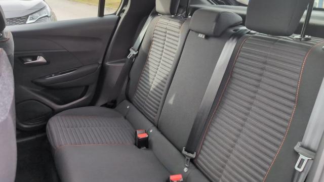 Peugeot E-208 image 2