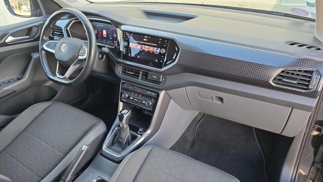 Volkswagen T-Cross image 9