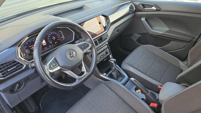 Volkswagen T-Cross image 3