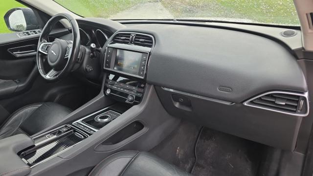 Jaguar F-Pace image 7